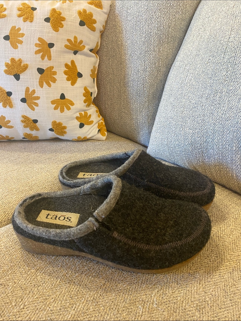 Taos Footwear Women's Dark Gray Wool Clog Mules
